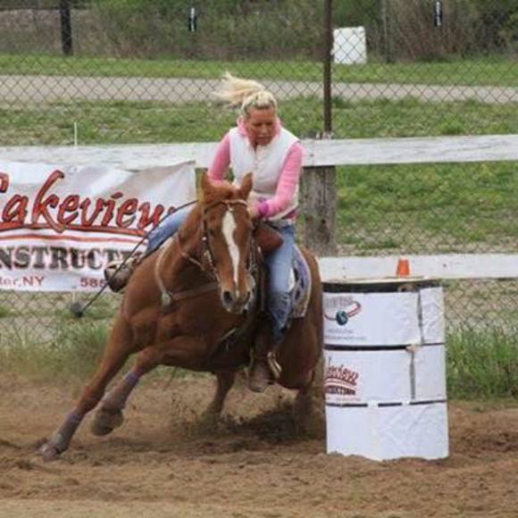 Meet your Posher, Amanda - Picture 1 of 1